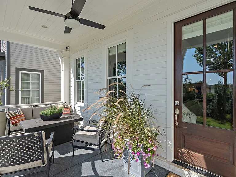 514 Hobbs Creek Dr — Photo 45