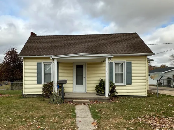 143 W Birch St, Canton, IL 61520