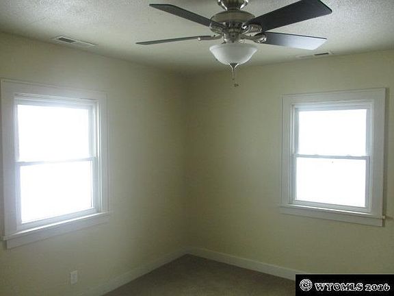 4th image of 1409 Robertson Ave