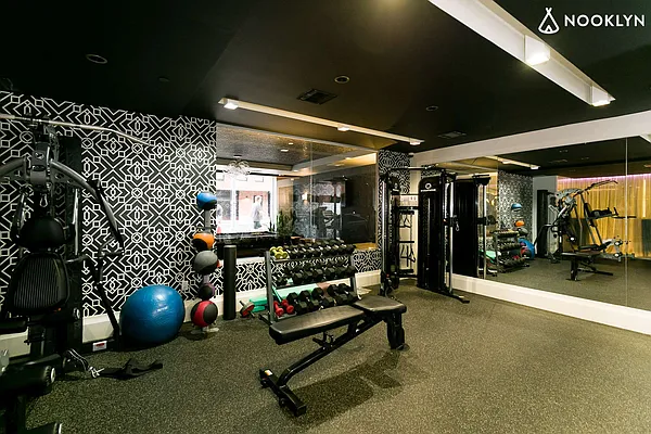 Rented by Nooklyn NYC LLC | media 24