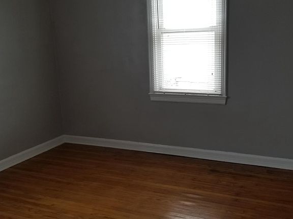 2nd image of 5320 E 20th Pl