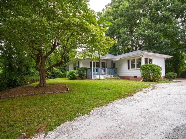 310 N Pine St, Seneca, SC 29678