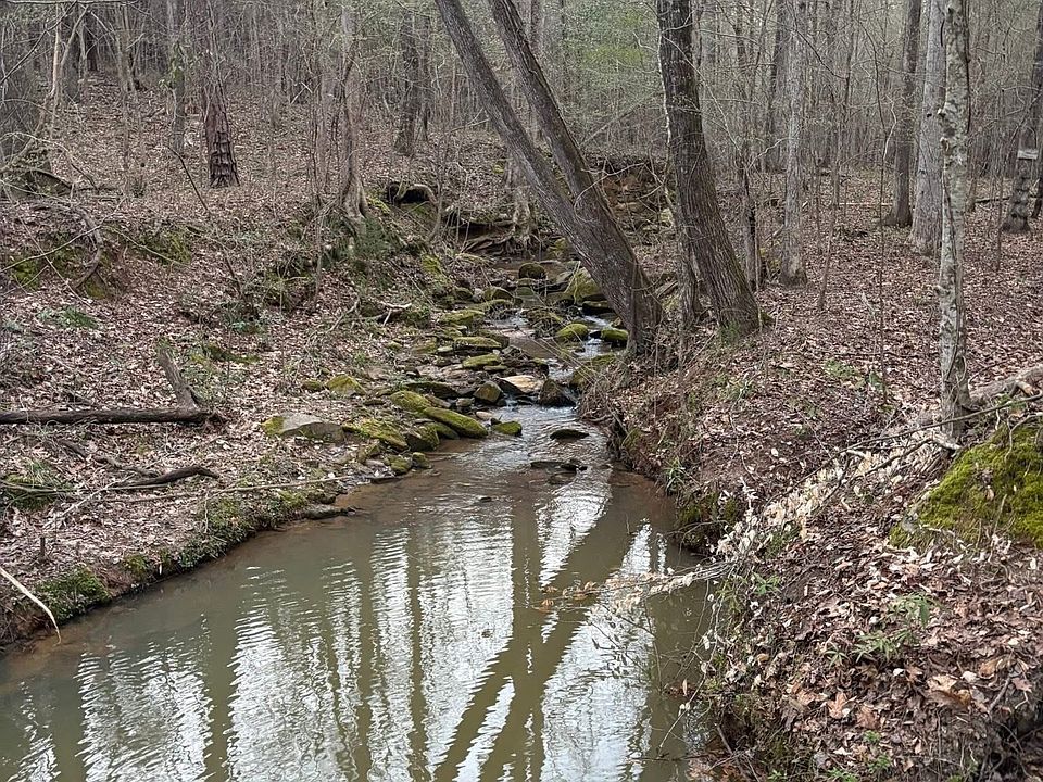 1st image of 250 Dave Bailey Rd