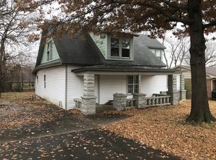 210 N McCloud Ave, Claremore, OK 74017