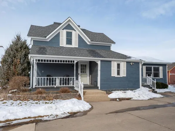 225 McLeod Ave N, Plato, MN 55370