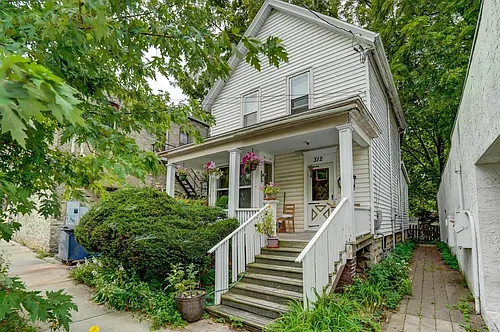 312 S Ingersoll St #1 Photo 1