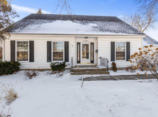 618 E Warren St, Rockton, IL 61072
