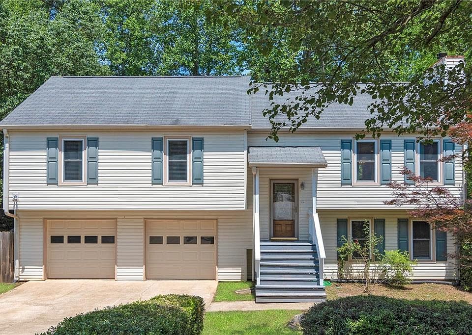 1st image of 242 Colemans Bluff Dr