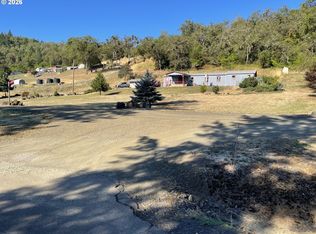 13471 Old Highway 99 S, Myrtle Creek, OR 97457