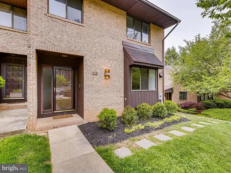 438 Five Farms Ln — Photo 2