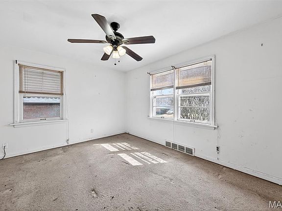 5th image of 1201 Duenke Dr