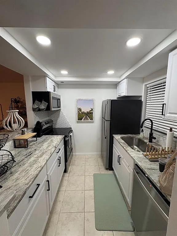 1 bed, 1.5 bath, 745 sqft, $2,900 — Photo 4