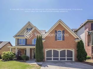 114 Silvertop Dr, Grayson, GA 30017