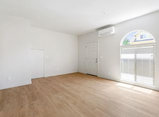 207 N Benton Way, Los Angeles, CA 90026
