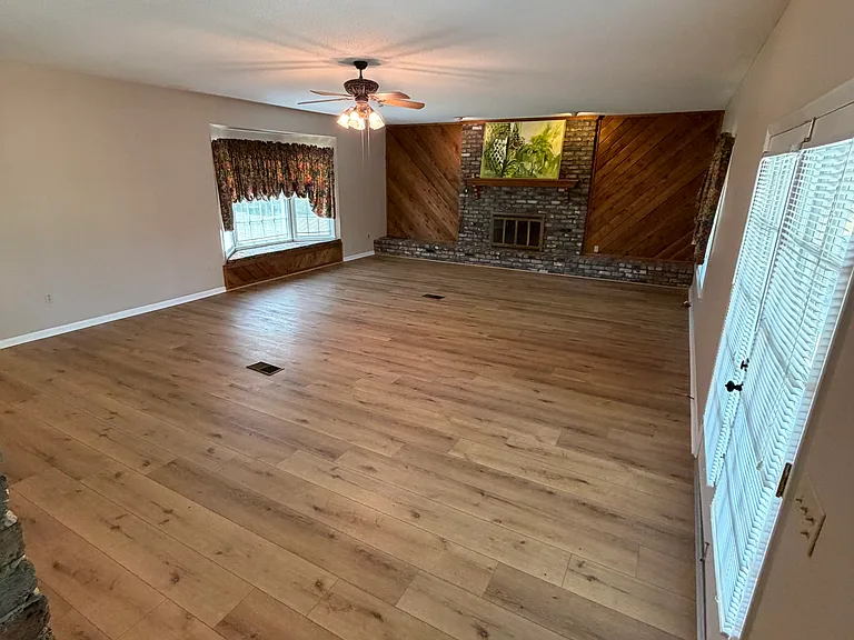 1741 Woodland St NW — Photo 9