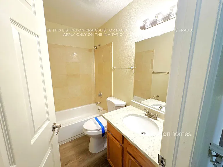 6732 Brittany Chase Ct — Photo 11