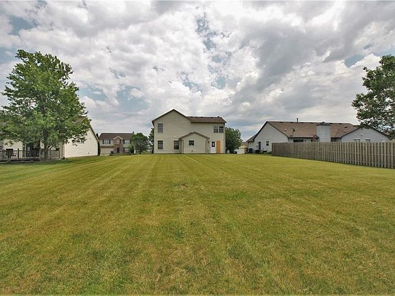 3rd image of 2338 Valley Creek West Ln
