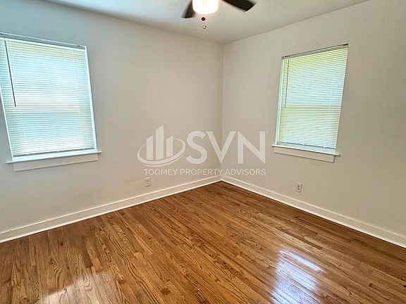 4th image of 161 Stonewall Pl #B