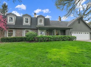 9N880 Beckman Trl, Elgin, IL 60124