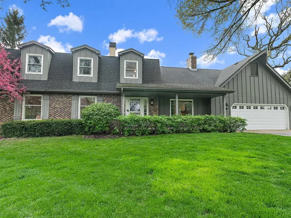 9N880 Beckman Trl, Elgin, IL 60124