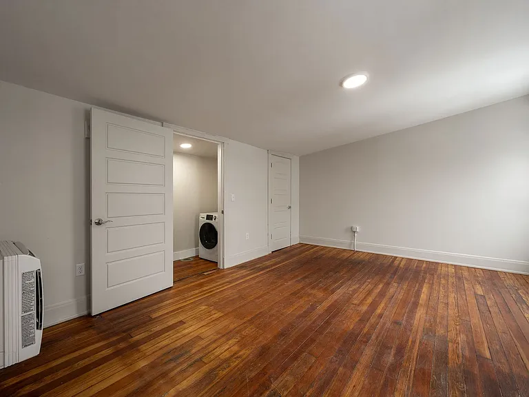 3570 Montgomery Rd — Photo 6