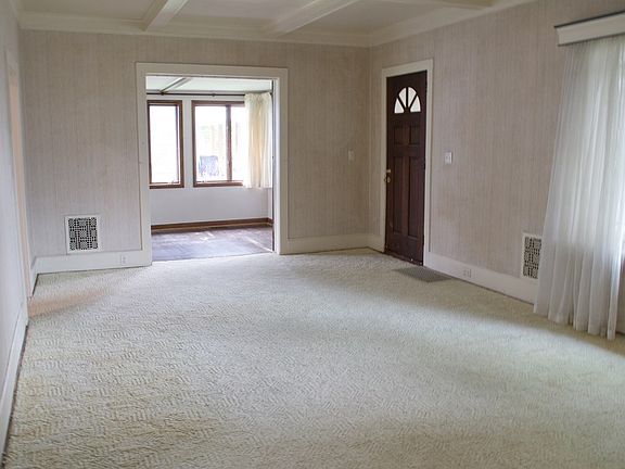 2nd image of 516 W Spruce Street