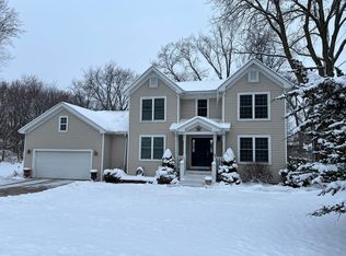 1338 Fair Oaks Ave, Crystal Lake, IL 60014