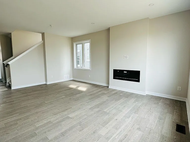322 Canadensis Ln — Photo 2