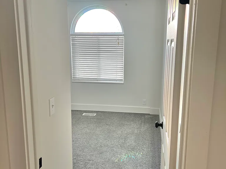 3056 N 2175 E — Photo 12