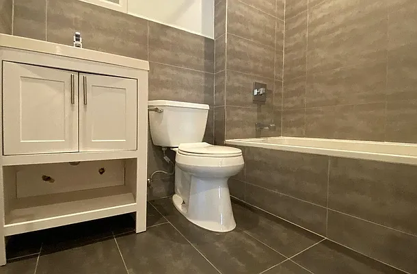 Rented by RELI.NOW CORP | media 11