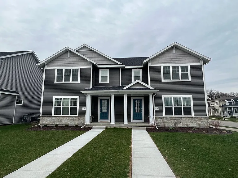 Sun Prairie Twin Home — Photo 1