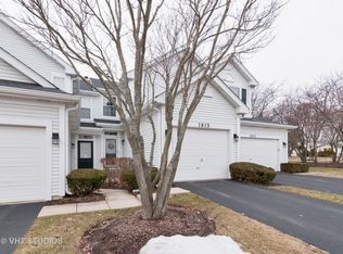 1815 Lucylle Ct, St Charles, IL