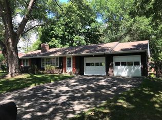5152 Valley View Rd, Minnetonka, MN 55345