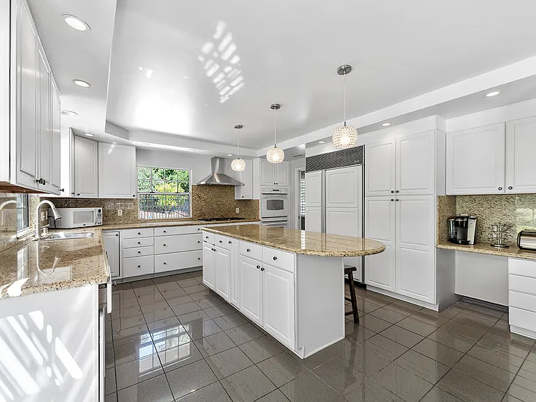 2700 Allman Pl — Photo 27