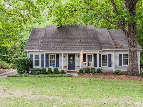 5707 All Saints Ln, Charlotte, NC 28226