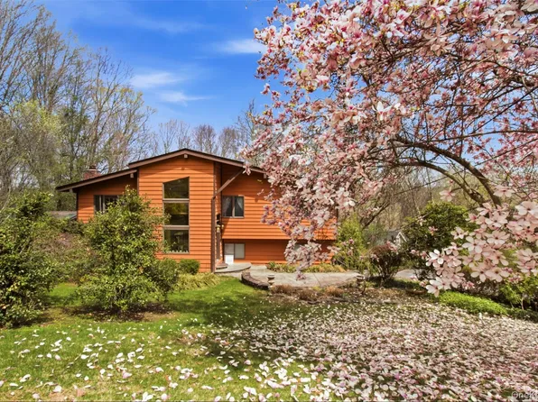67 Entrance Way, Purdys, NY 10578