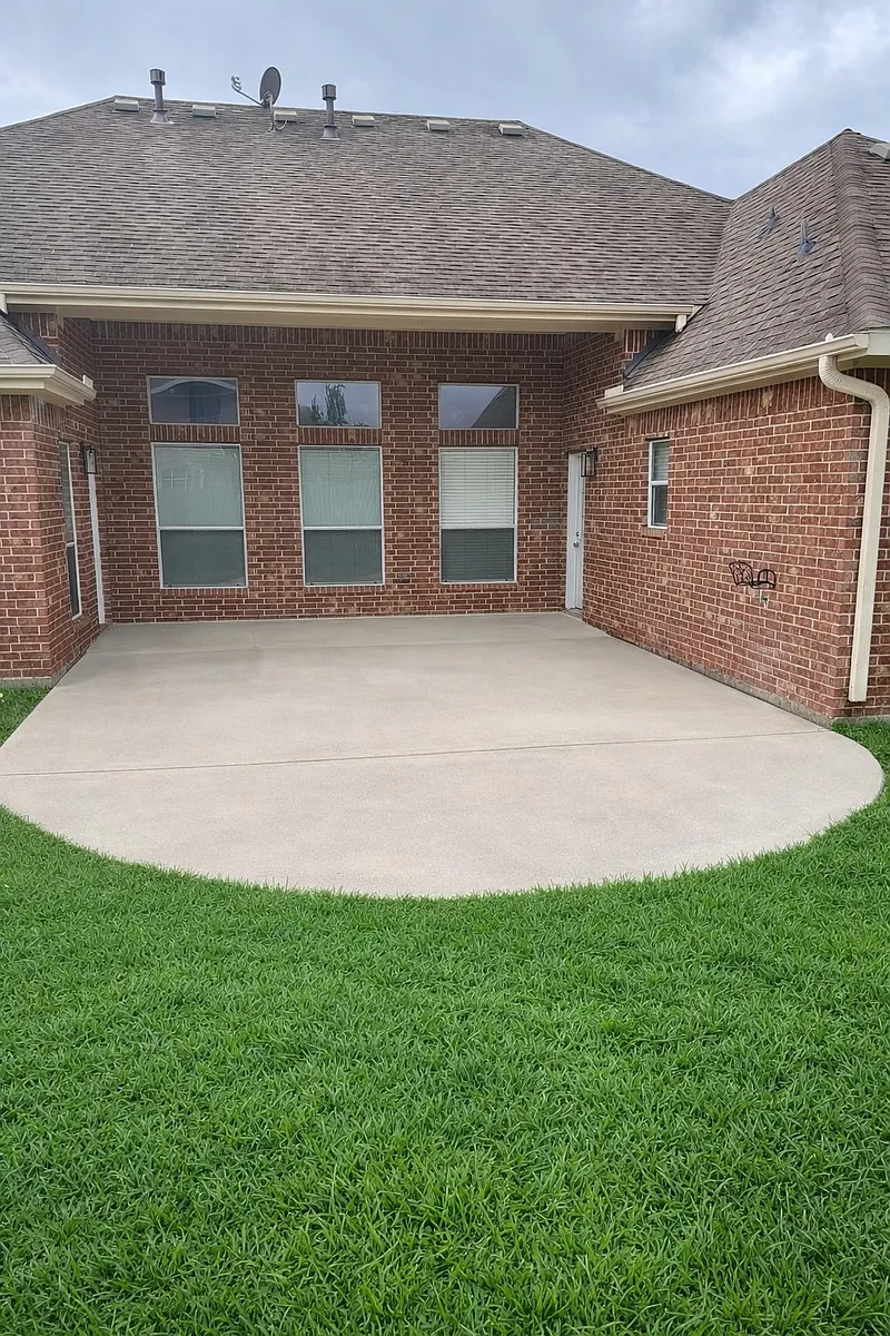 Building Photo - 8614 Briar Oaks Ln