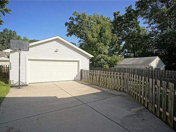 4th image of 319 Linwood Ave
