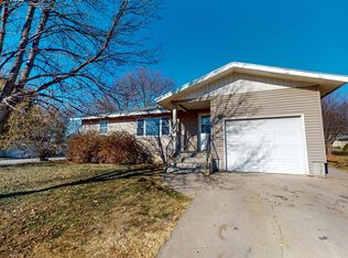 1822 5th St, Columbus, NE 68601