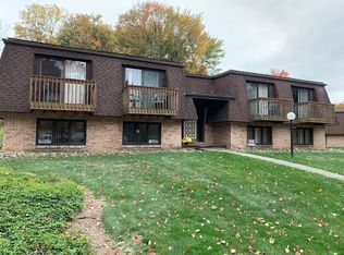 104 Leeward Dr APT 9, Butler, PA 16001