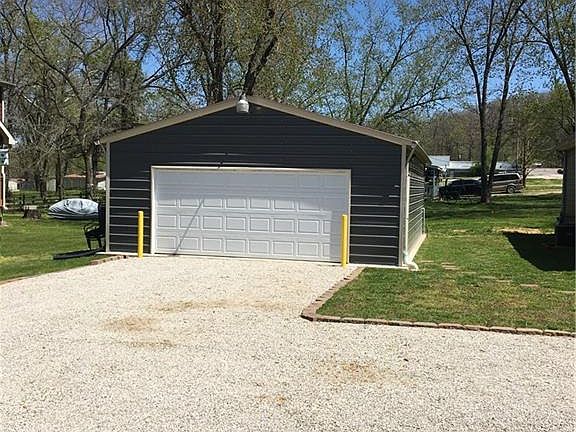 2nd image of 101 Cotton Wood Rd