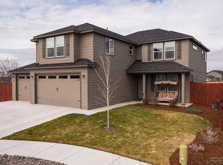 3273 SW Evergreen Ave, Redmond, OR 97756