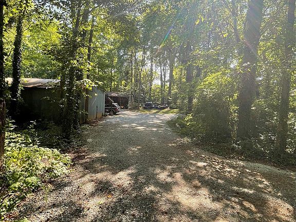 5th image of 2507 Long Ferry Rd