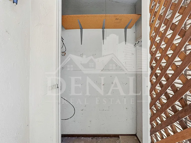 808 S Langley Ave #201 — Photo 22