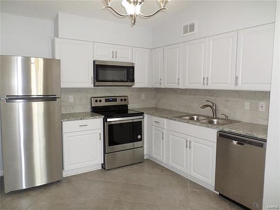 2nd image of 5281 Cricket Glen Ct APT G