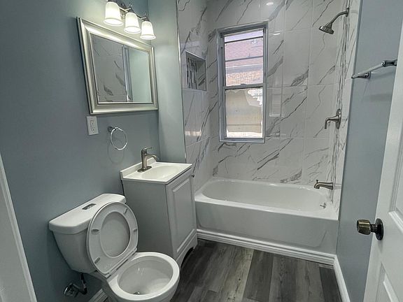 2nd image of 1240 Wenonah Ave #2