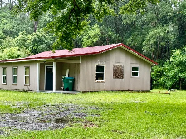 5635 Hand Sheber St, Ocean Springs, MS 39564