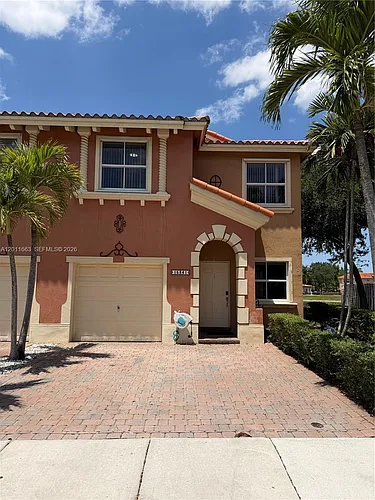 15341 SW 31st Ter #15341 Photo 1