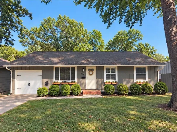 6141 Catalina St, Fairway, KS 66205