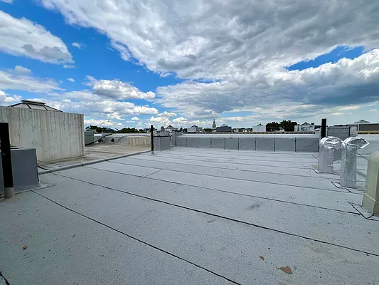 Rented by ERNY LLC | media 16